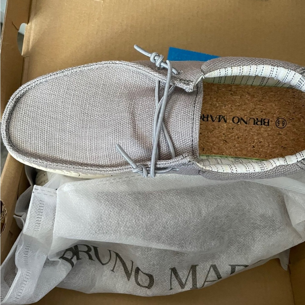 Bruno Marc shoes. Gray. New Size 6.5